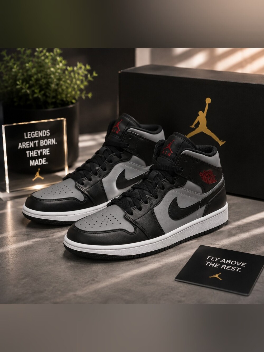 Size 8M - Jordan 1 Mid Shadow